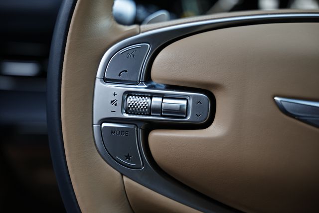 2023 Genesis GV80 3.5T Prestige photo 32