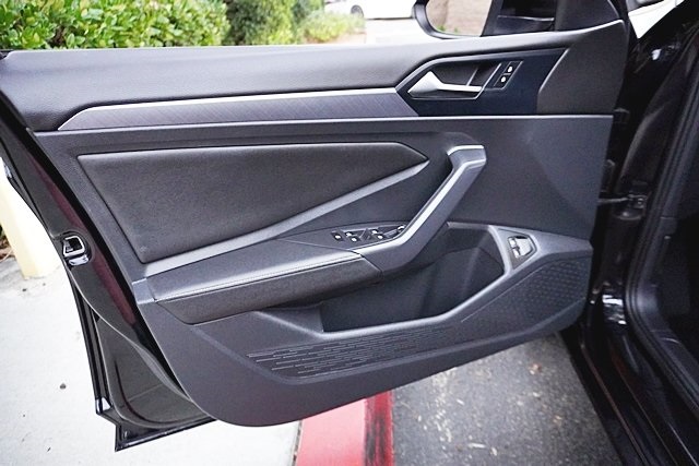 Used 2024 Black Volkswagen 1.5T SE image 20