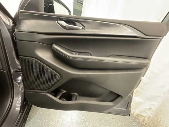 2025 Jeep Grand Cherokee Altitude X photo 21