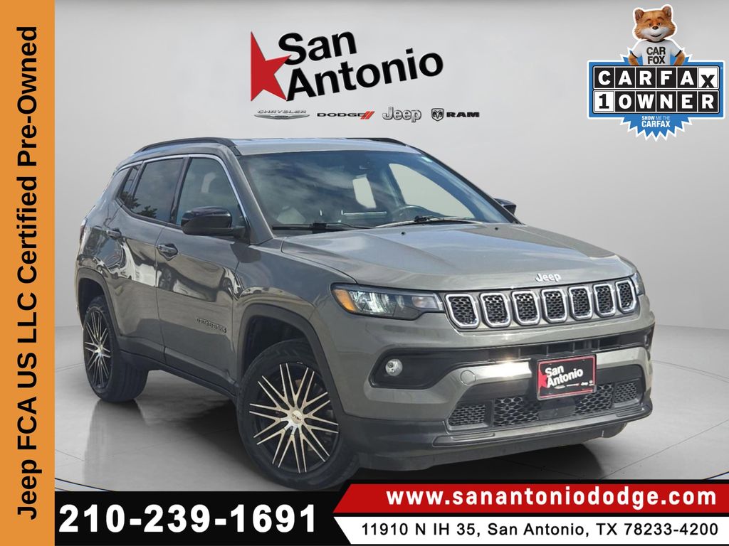 2024 Jeep Compass Latitude's photo