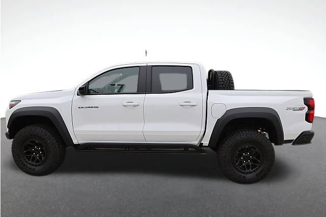 2024 Chevrolet Colorado ZR2 photo 3