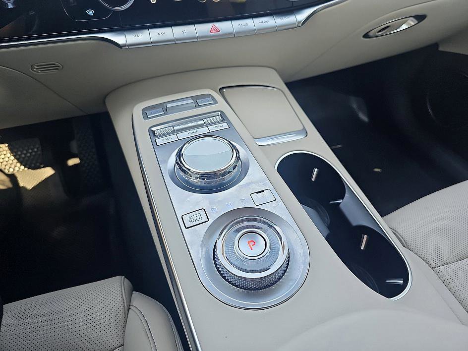 2025 Genesis GV70 2.5T photo 19