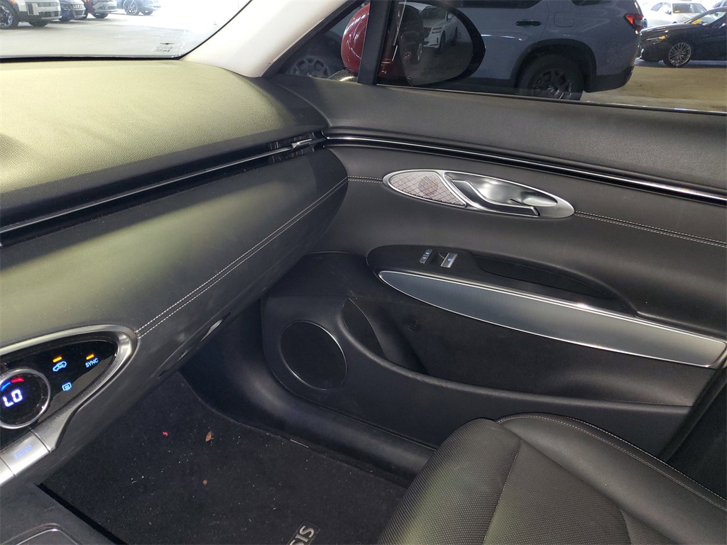 2023 Genesis GV70 2.5T photo 18