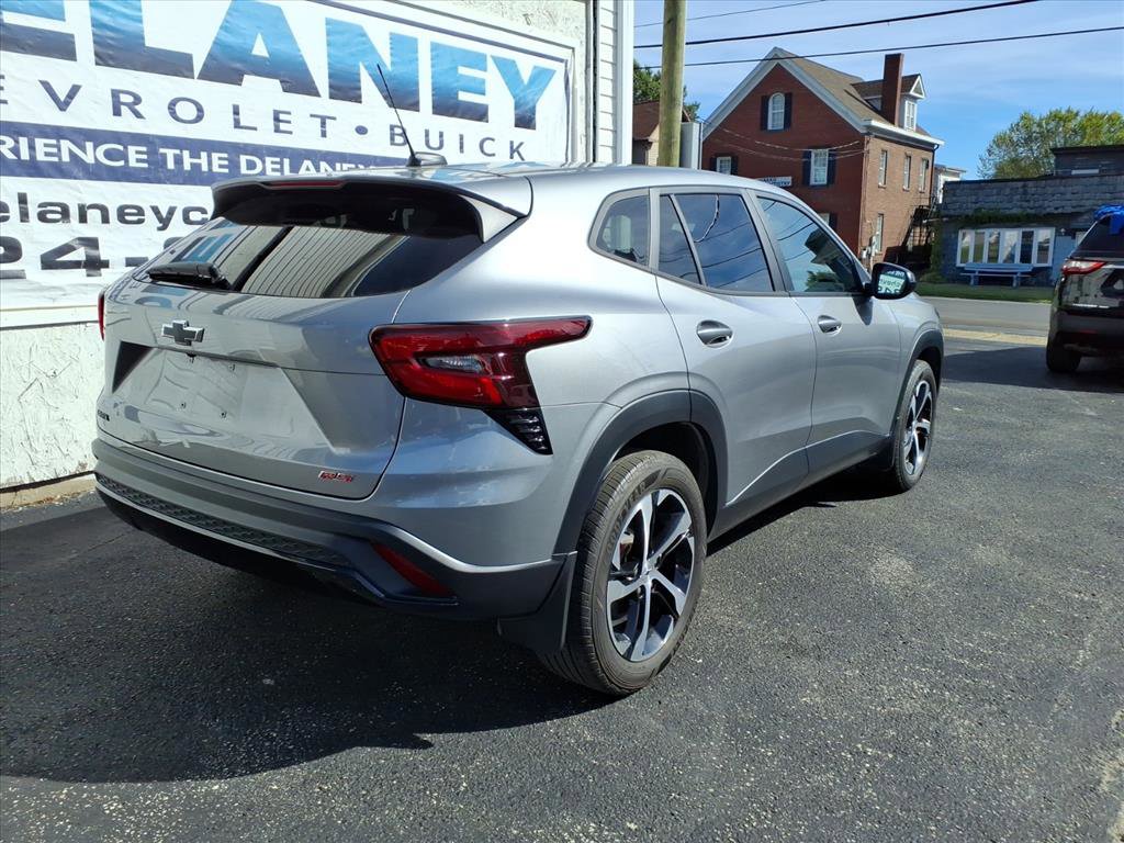 2024 Chevrolet Trax photo 4