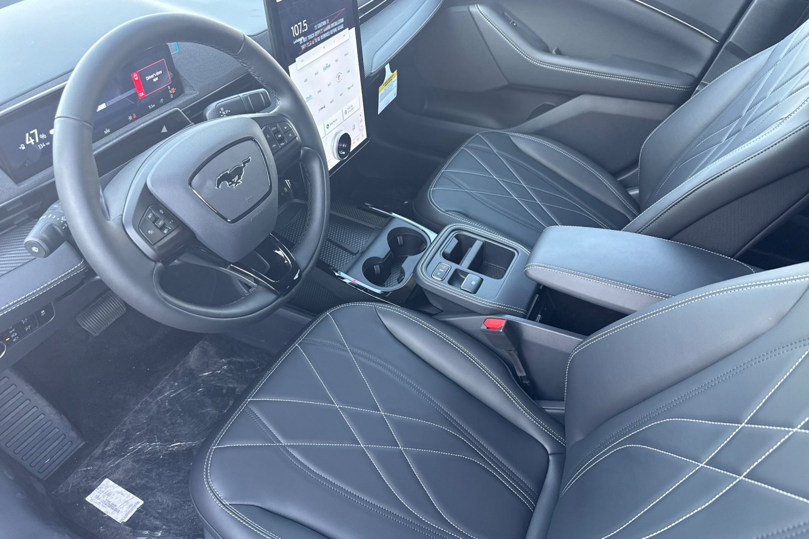 2025 Ford Mustang Mach-E Select photo 8