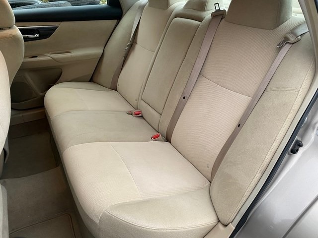 2013 Nissan Altima 2.5 SV photo 17