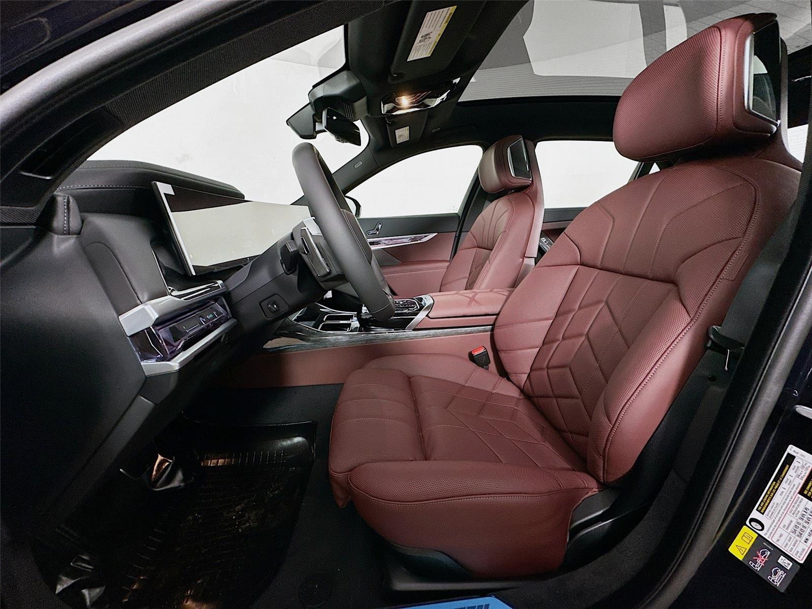 2026 Bmw 750e photo 20