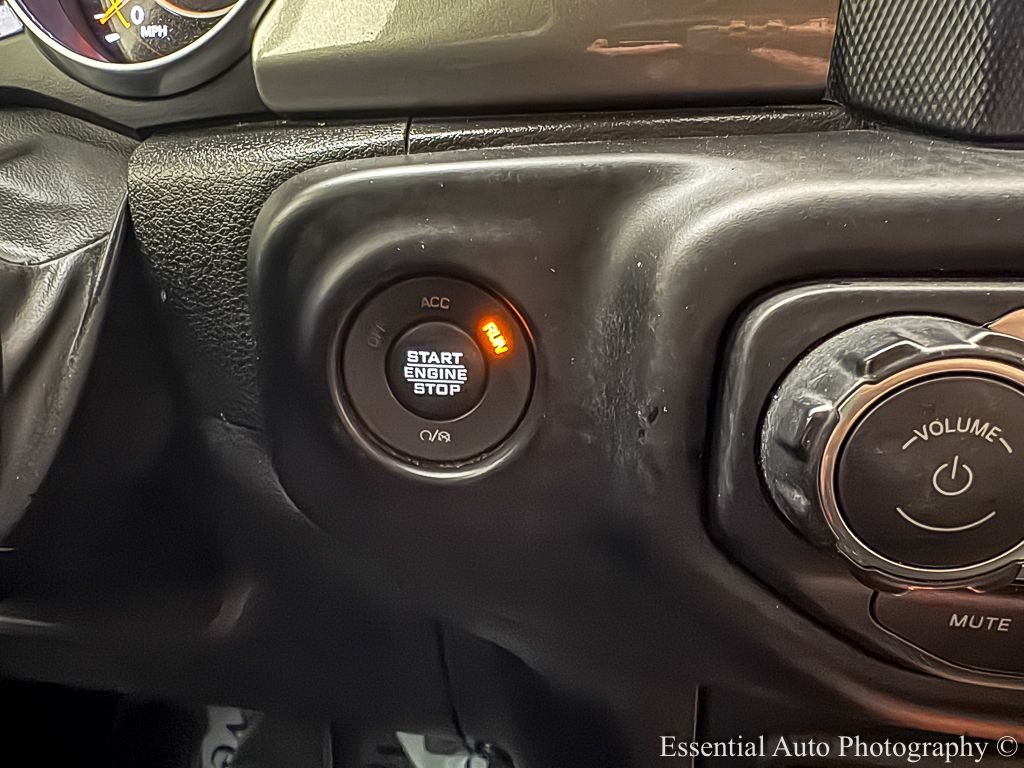 2022 JEEP WRANGLER - Image 15