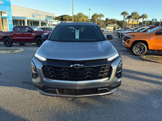 2026 Chevrolet Equinox LT photo 2