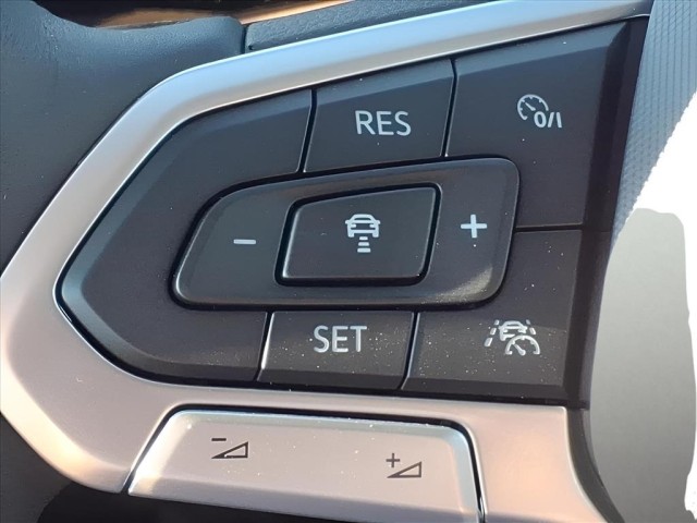 2026 Volkswagen Jetta SEL photo 15