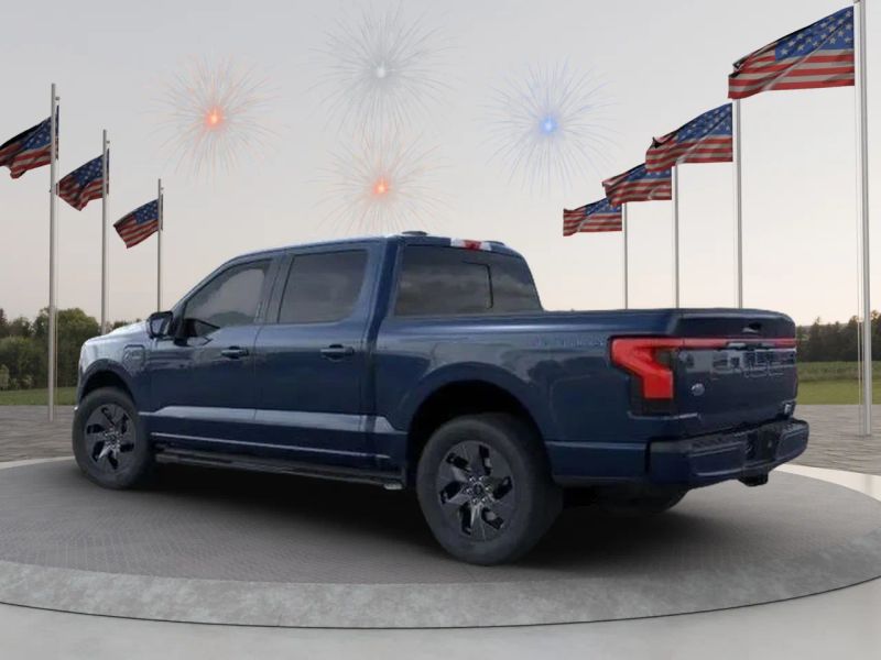 2023 Ford F-150 Lightning Lariat photo 4