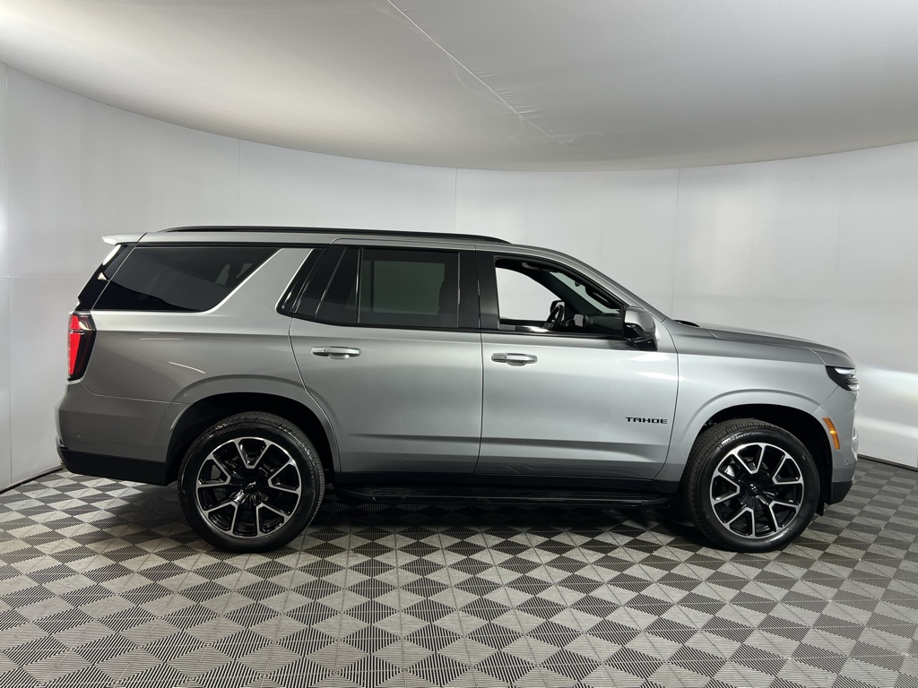2025 Chevrolet Tahoe RST photo 5