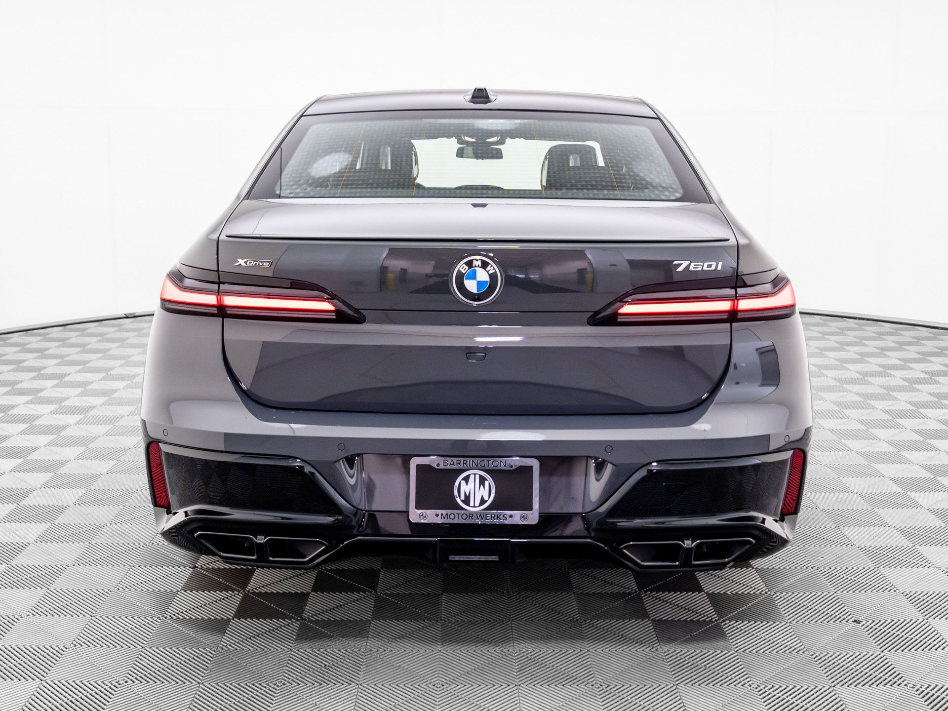 New 2025 Dravit Grey Metallic BMW 760i xDrive image 5