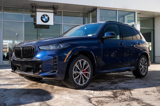 2026 BMW X5 50e's photo