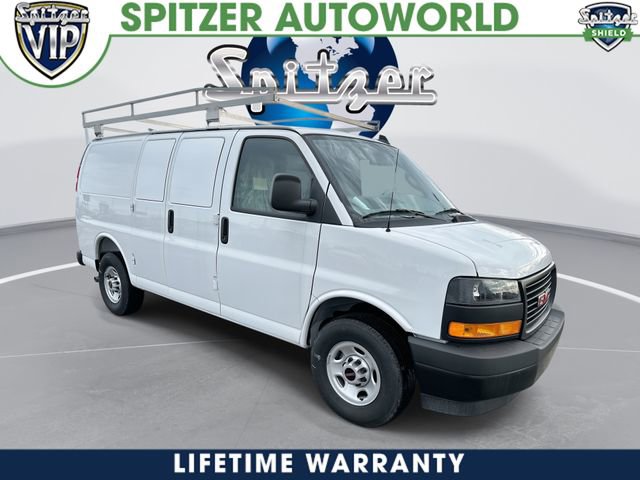 2025 GMC Savana Cargo Work Van's photo