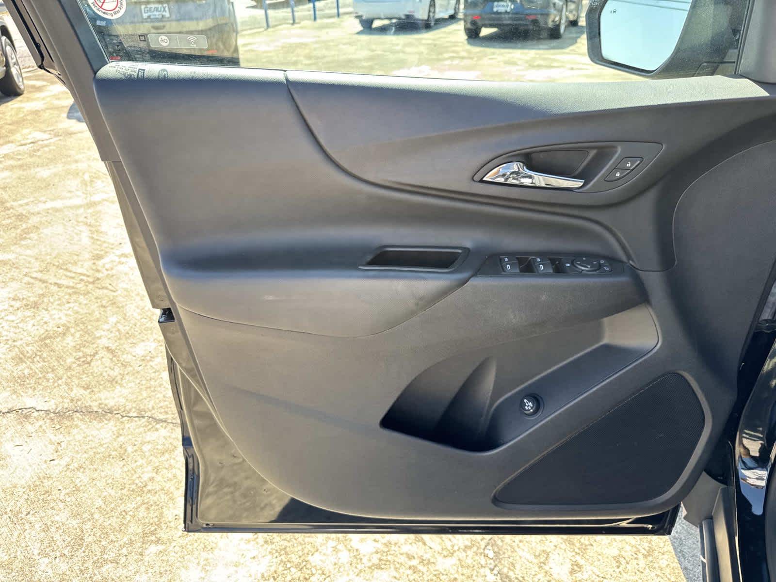 2024 Chevrolet Equinox LT photo 40