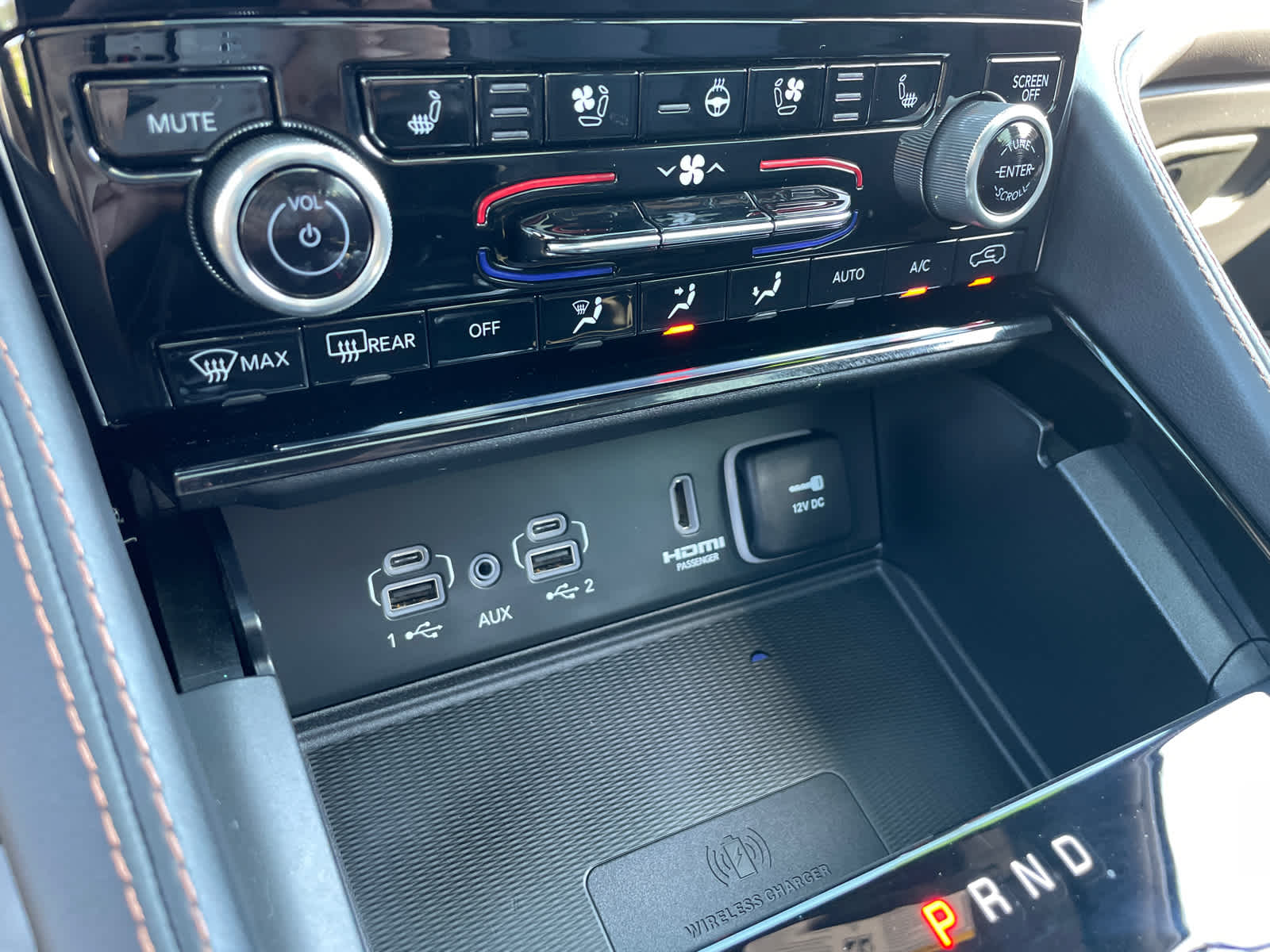 2022 Jeep Cherokee Summit 4xe photo 23