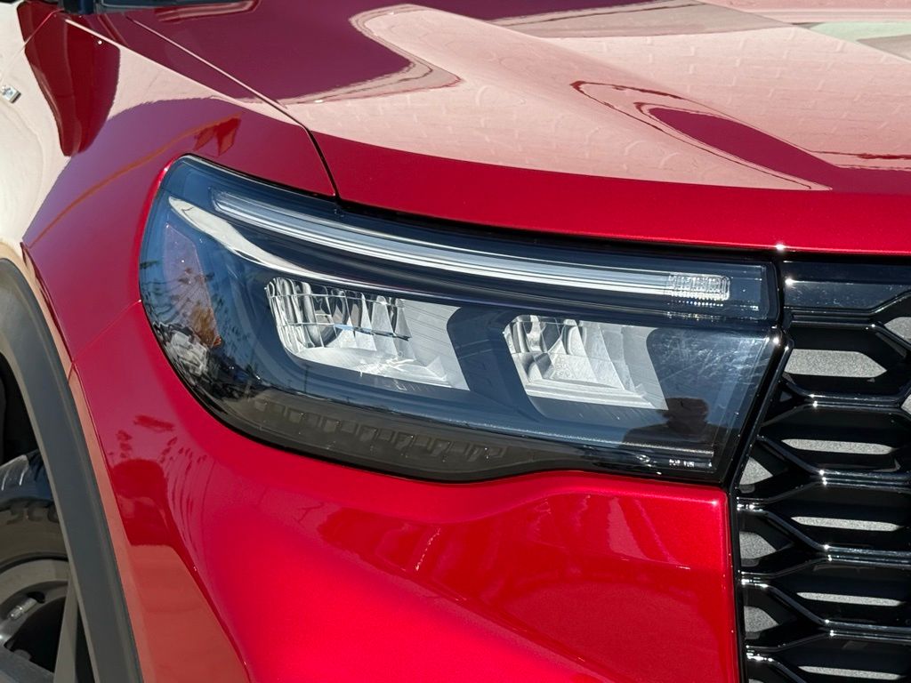 2025 Ford Explorer ST-Line photo 3