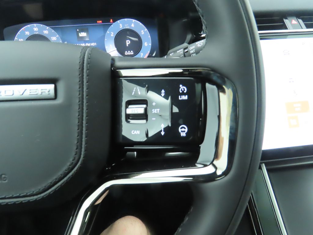 2026 Land Rover Range Rover Velar S photo 11