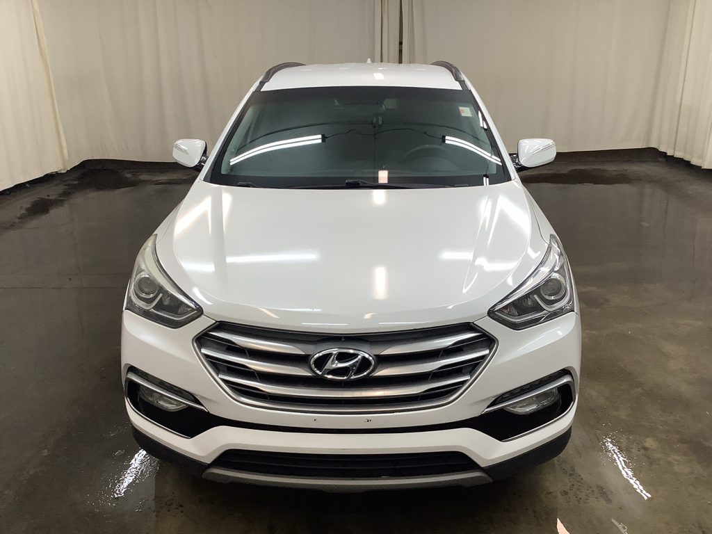 2018 Hyundai Santa Fe Sport photo 2