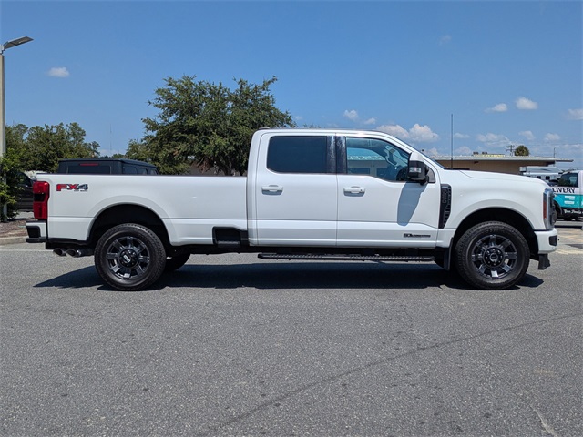 2023 Ford F-250 photo 2