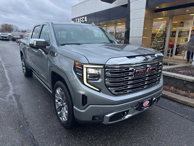 2026 GMC Sierra Denali's photo
