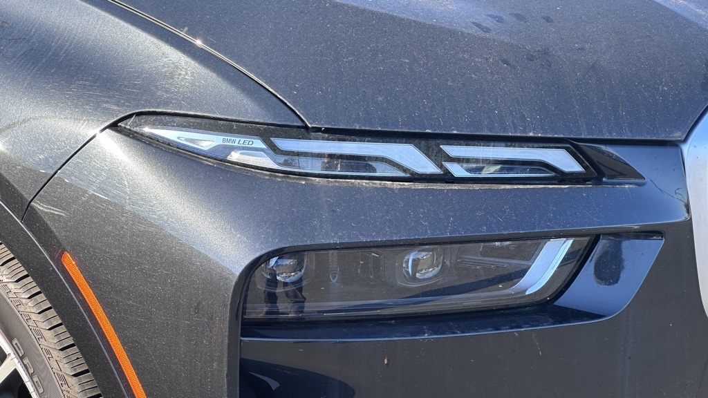 2023 Bmw X7 xDrive40i photo 2