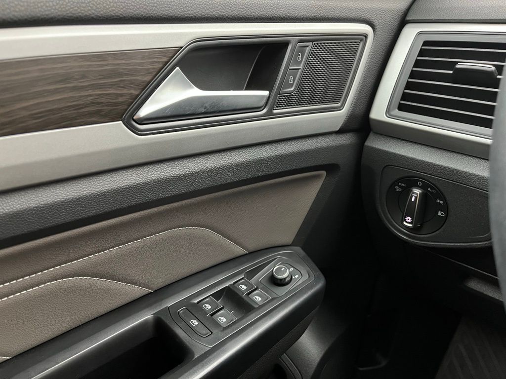 2021 Volkswagen Atlas V6 SE Technology photo 27