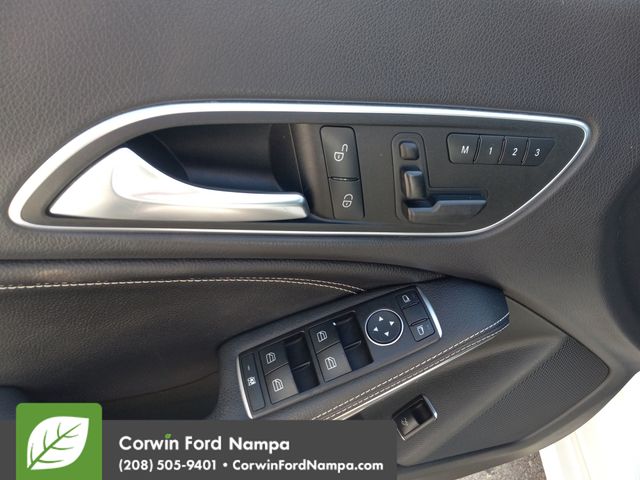 2016 Mercedes Benz CLA 250 photo 11