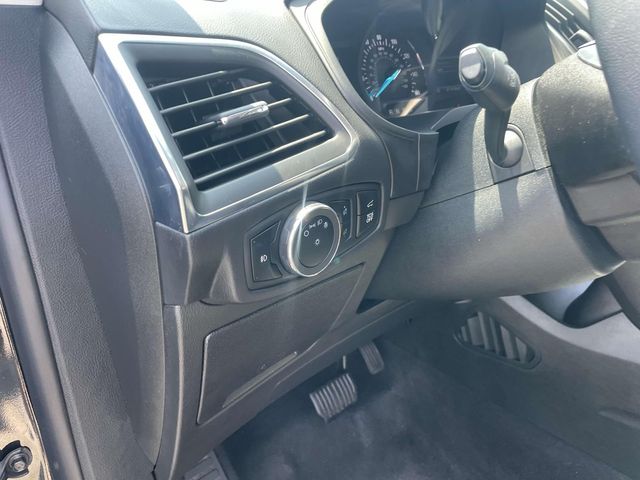 2024 Ford Edge Titanium photo 20