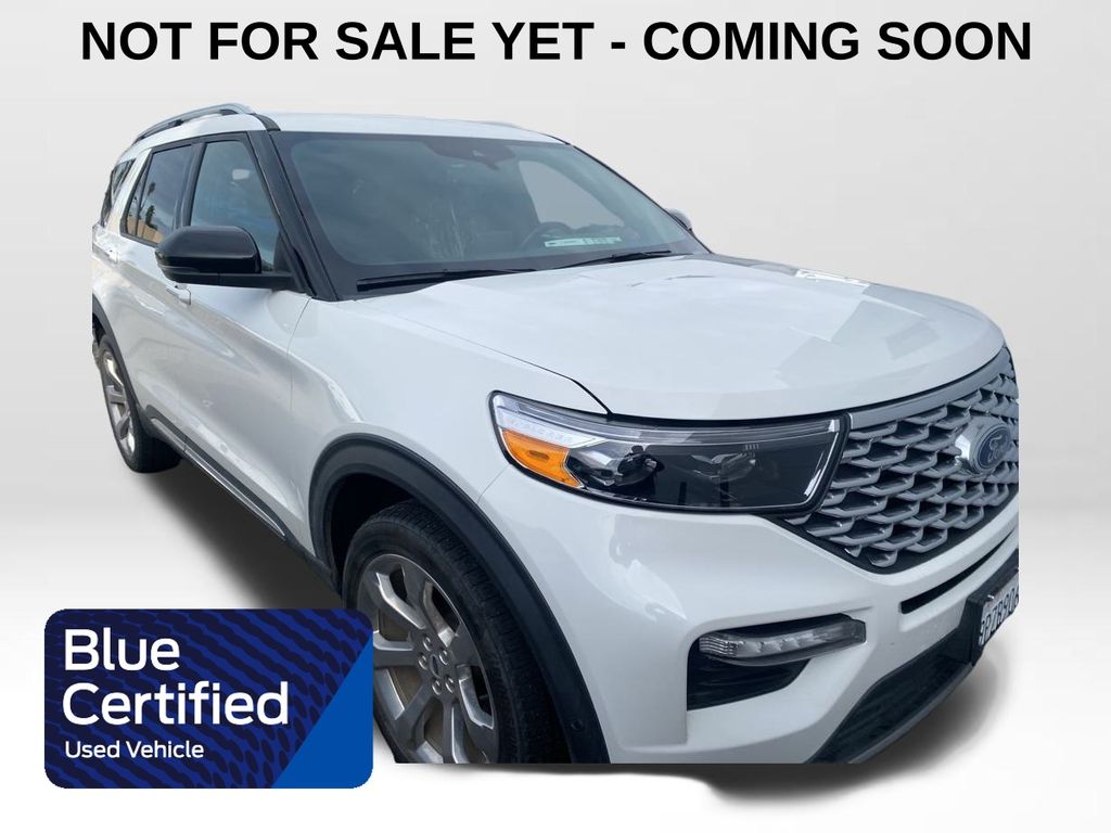 2020 Ford Explorer Platinum's photo