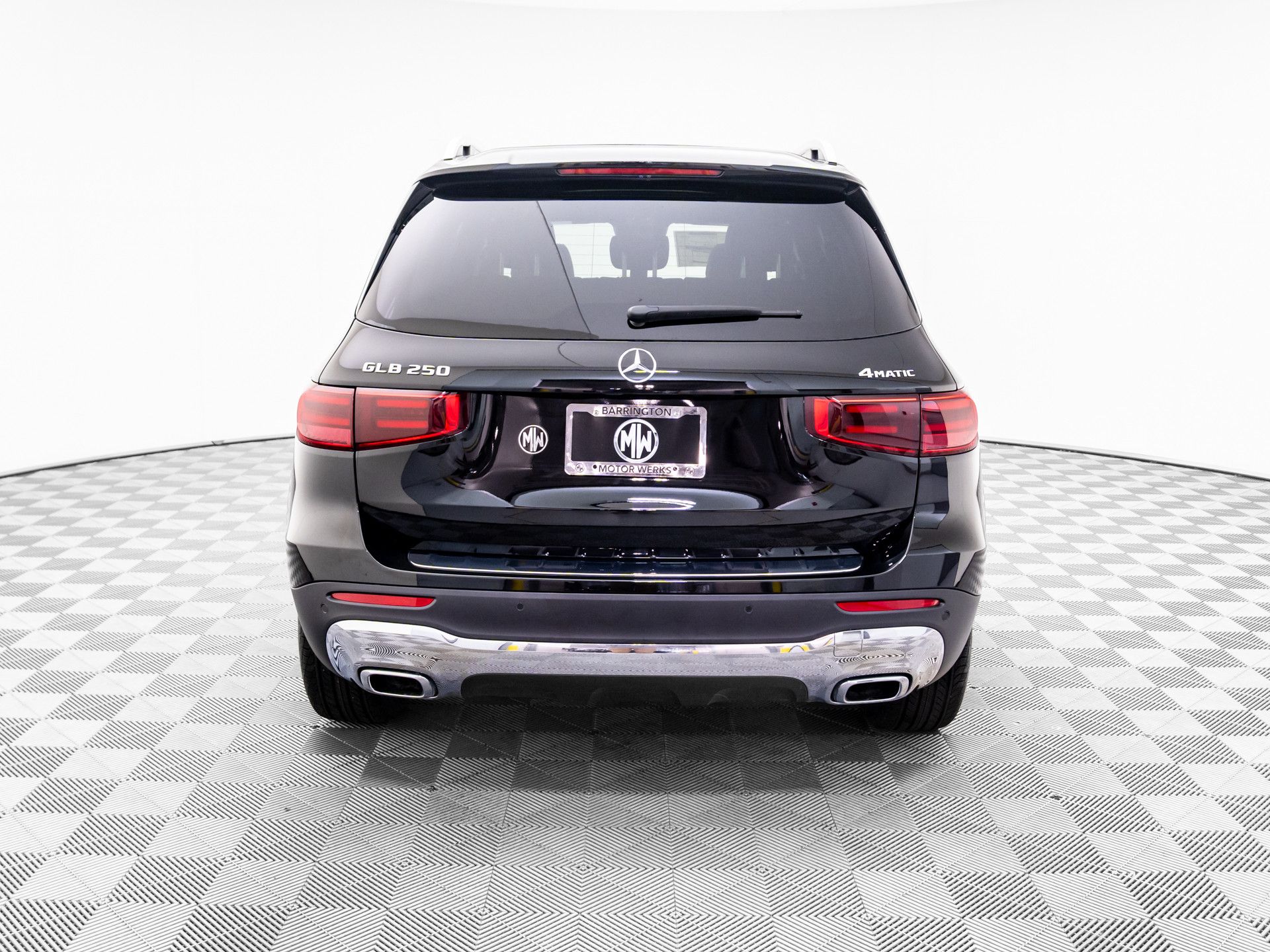 2025 Mercedes Benz GLB 250 4MATIC photo 4
