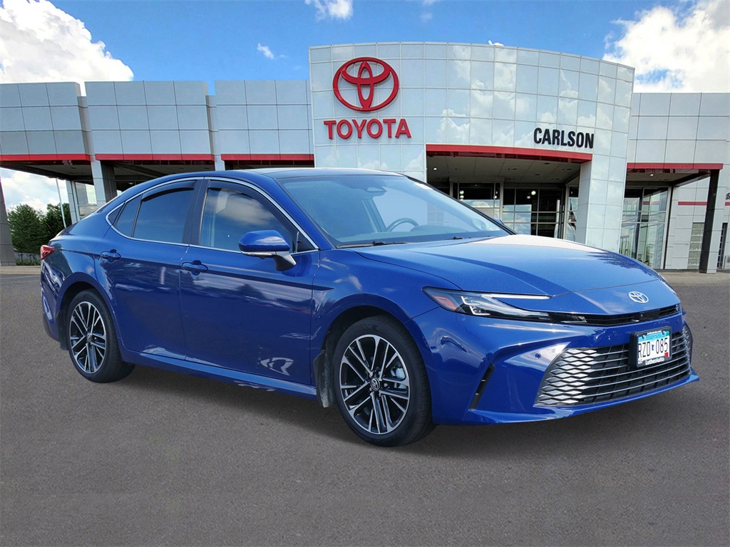 Used 2025 Toyota Camry XLE with VIN 4T1DBADK1SU025283 for sale in Minneapolis, Minnesota