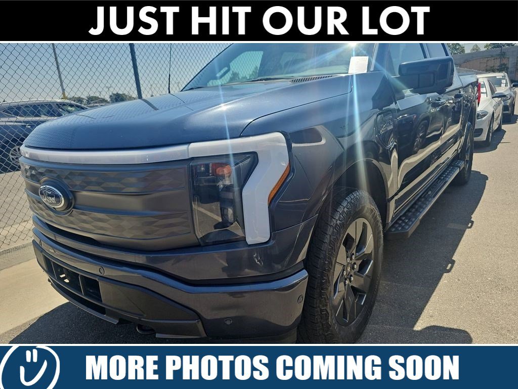 2022 Ford F-150 Lightning Lariat