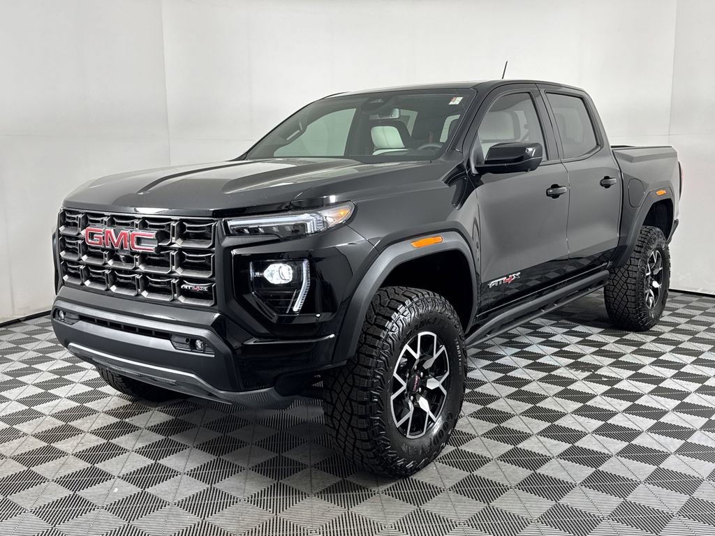 2025 Gmc Canyon AT4X photo 2