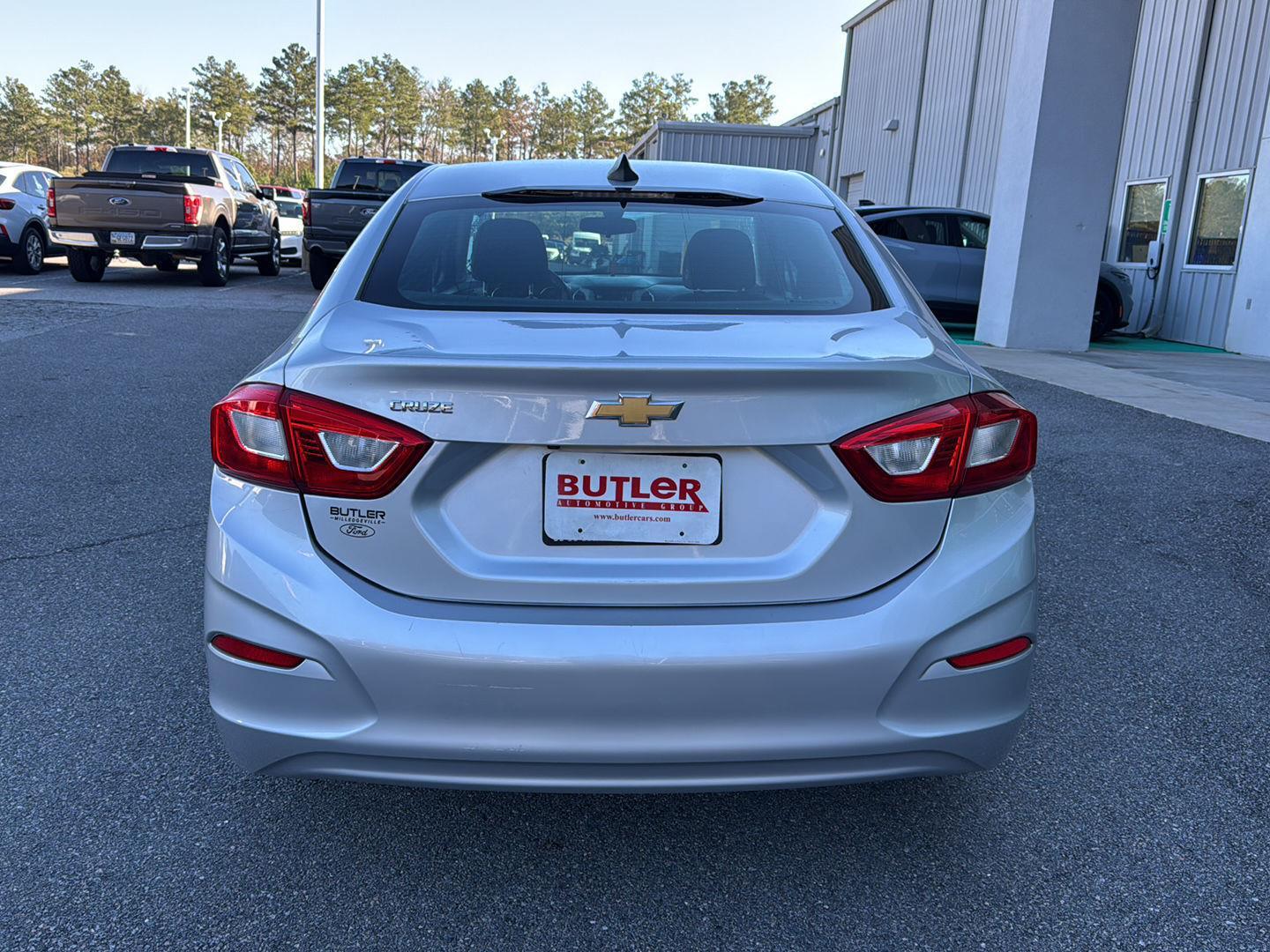 2017 Chevrolet Cruze LS photo 4