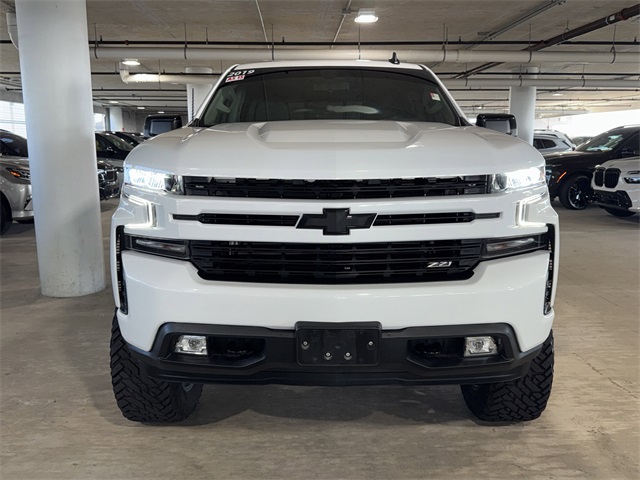 2019 Chevrolet Silverado 1500 RST photo 2
