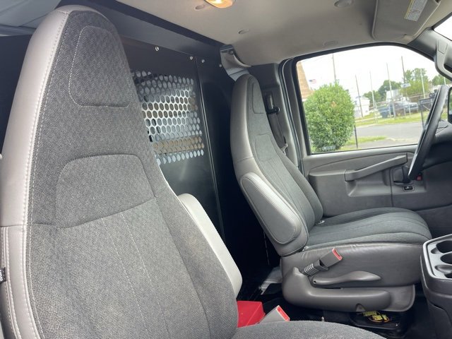 2023 Chevrolet Express Cargo Van 2500 photo 11