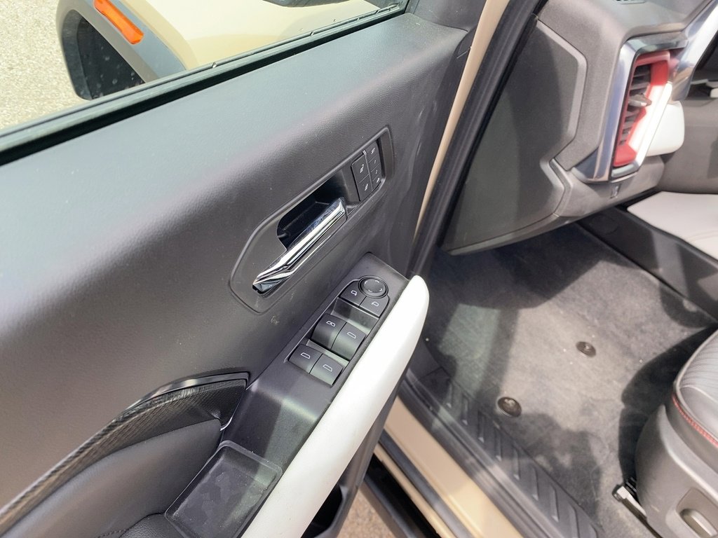 2023 Gmc Canyon AT4X photo 11