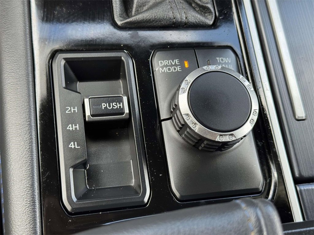 2023 Toyota Tundra Platinum CrewMax photo 4