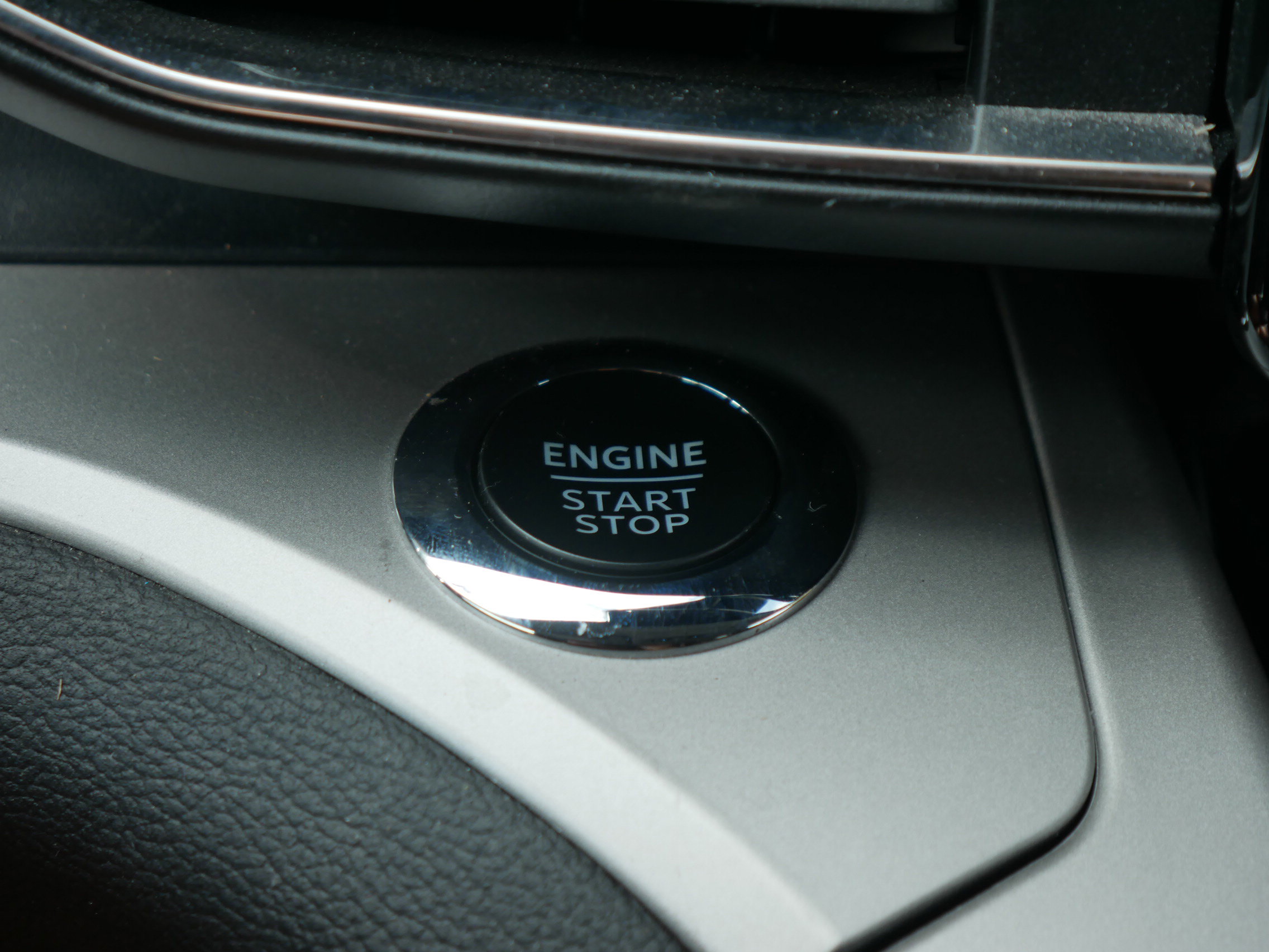 2024 Ford Explorer XLT photo 7