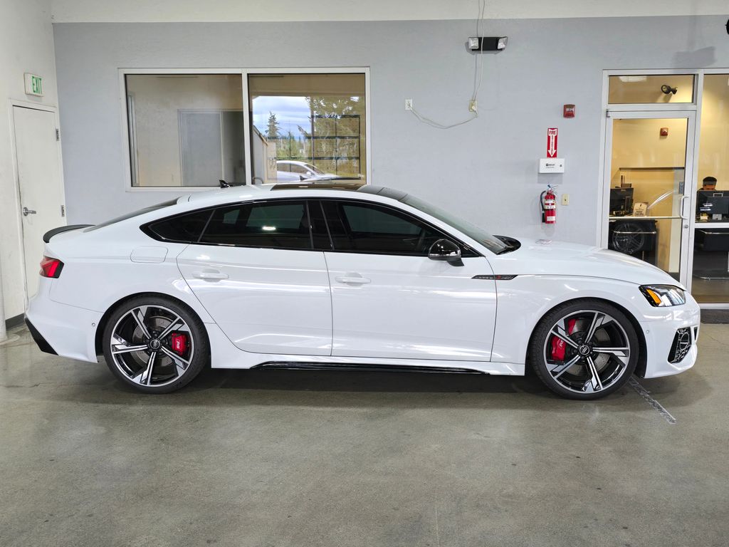 2023 Audi RS 5 photo 4