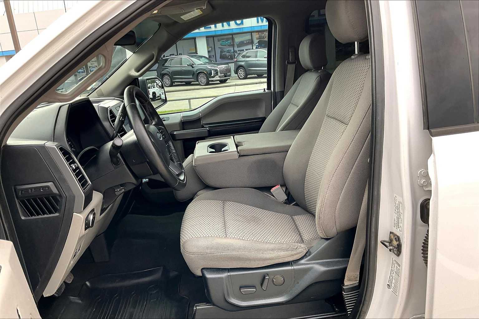 2020 Ford F-150 XLT photo 13