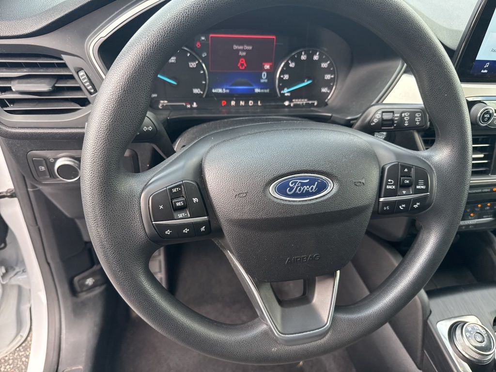2022 Ford Escape Hybrid SE photo 18
