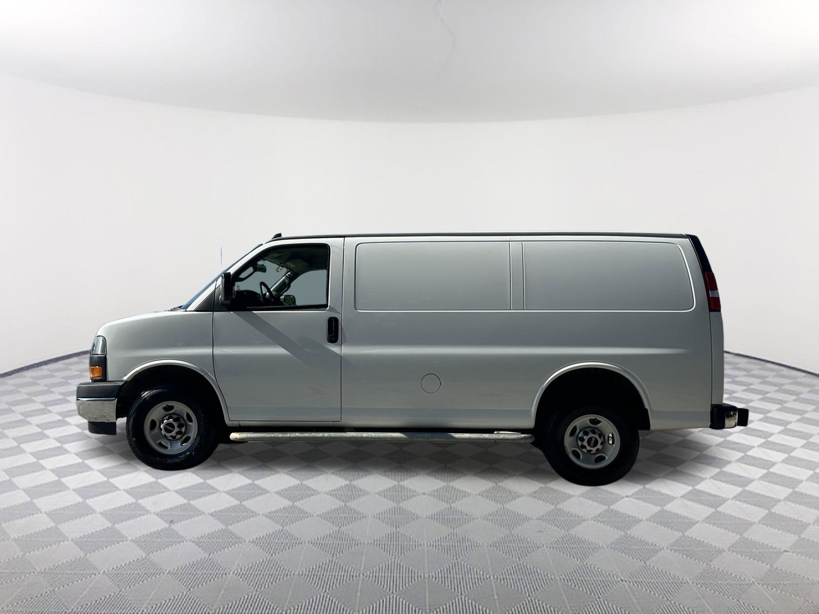 2023 Gmc Savana 2500 Cargo photo 6