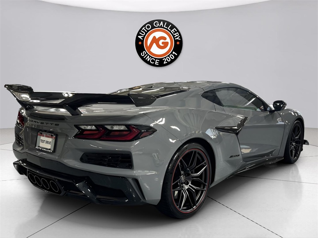 2025 Chevrolet Corvette Z06 3LZ photo 7
