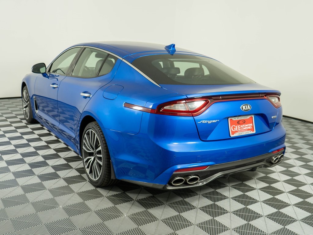 2019 Kia Stinger photo 4