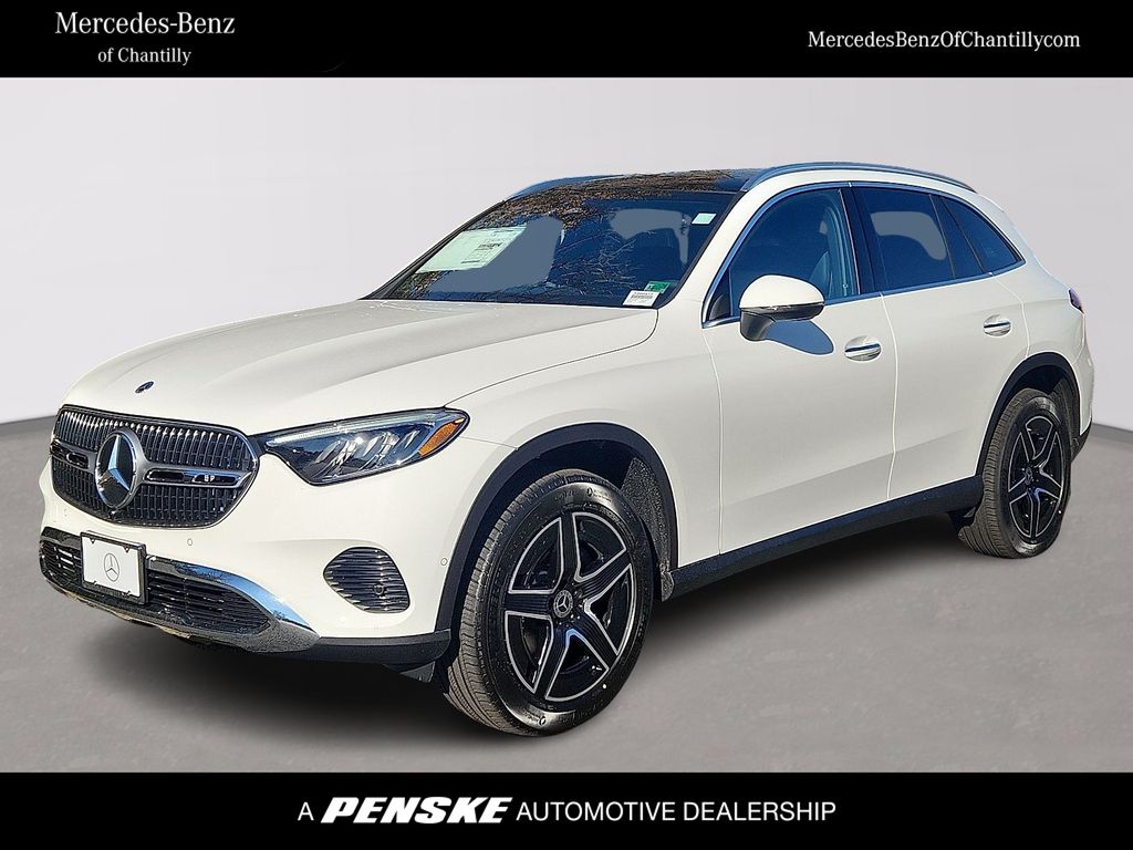 2026 Mercedes-Benz GLC Base's photo