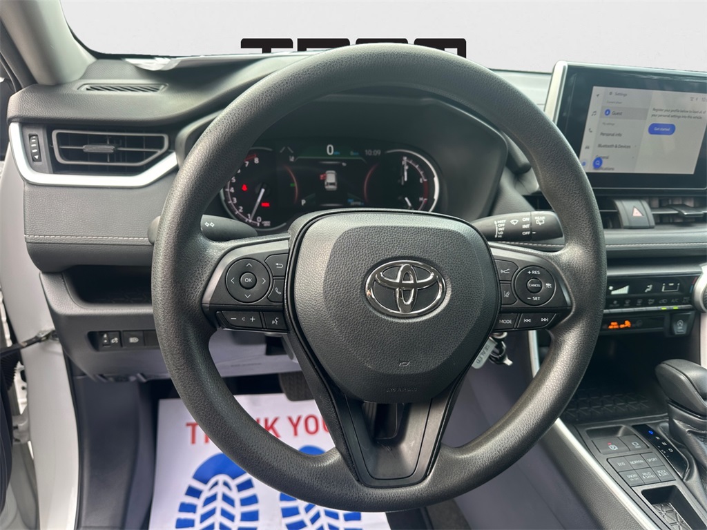 2024 Toyota RAV4 LE photo 17