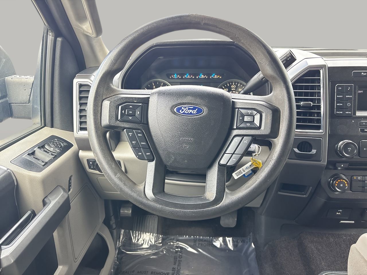 2017 Ford F-150 XLT photo 12